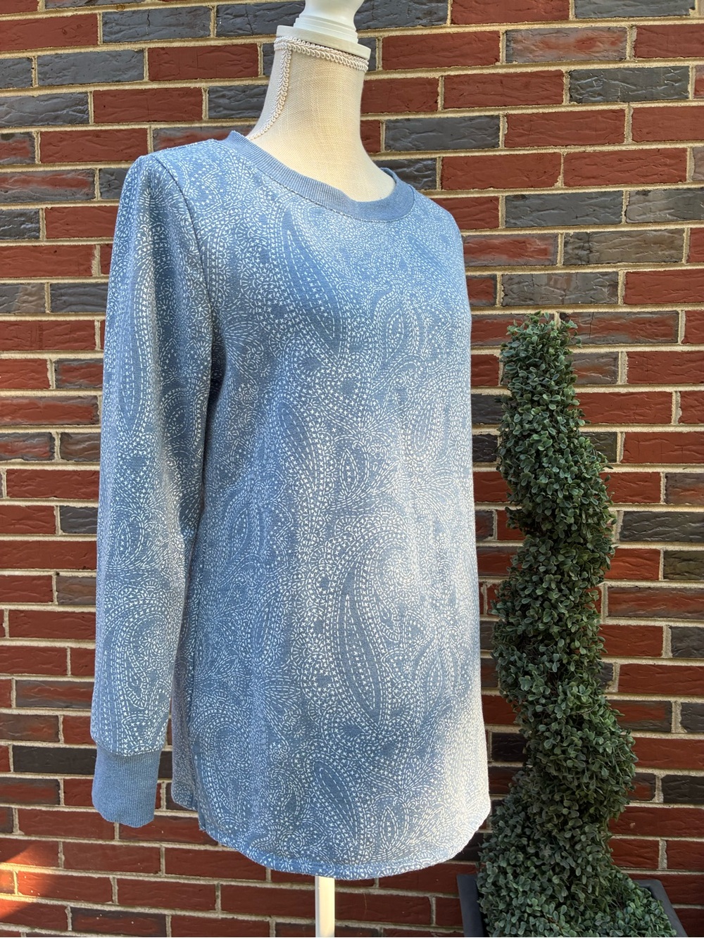 Croft and Barrow Light Blue Paisley Long Sleeve Sweater
